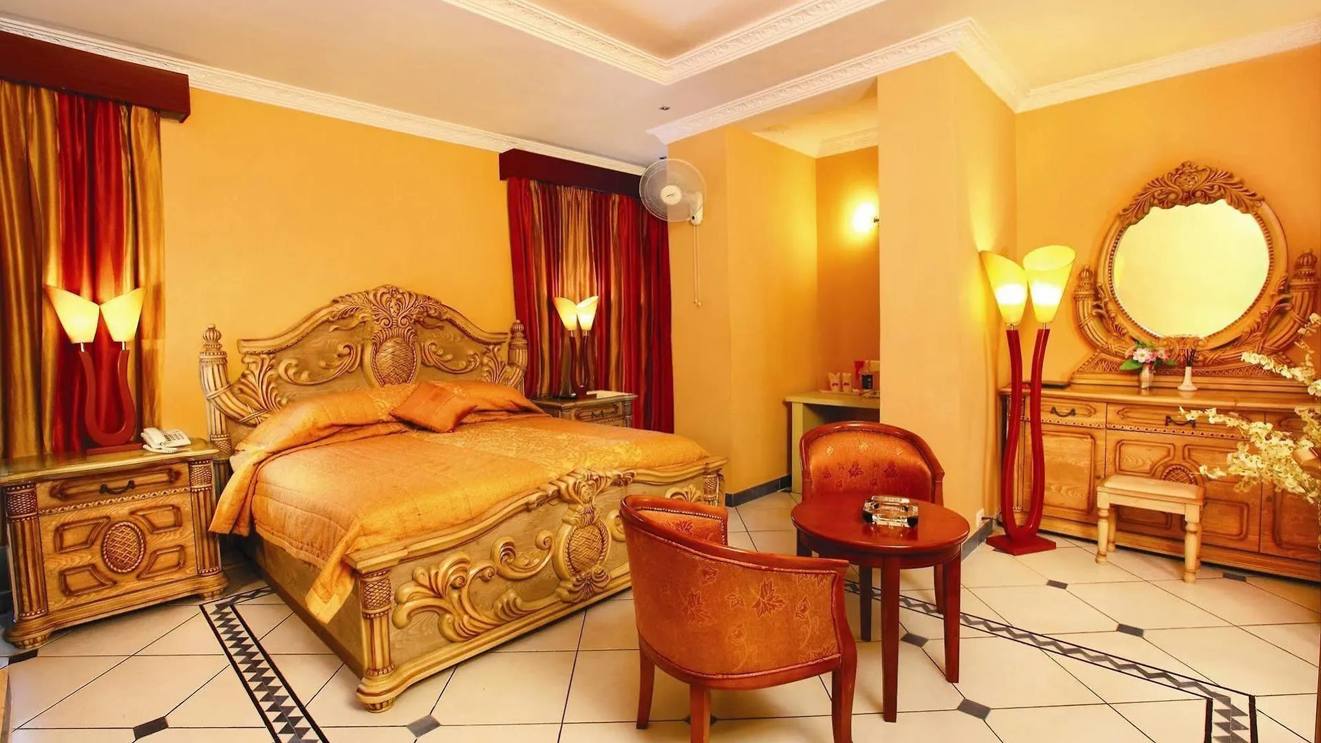 Emarald Resort Pulamanthole